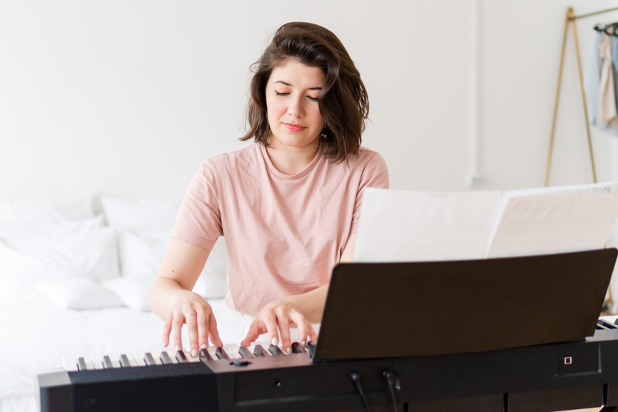increase concentration while playing the piano