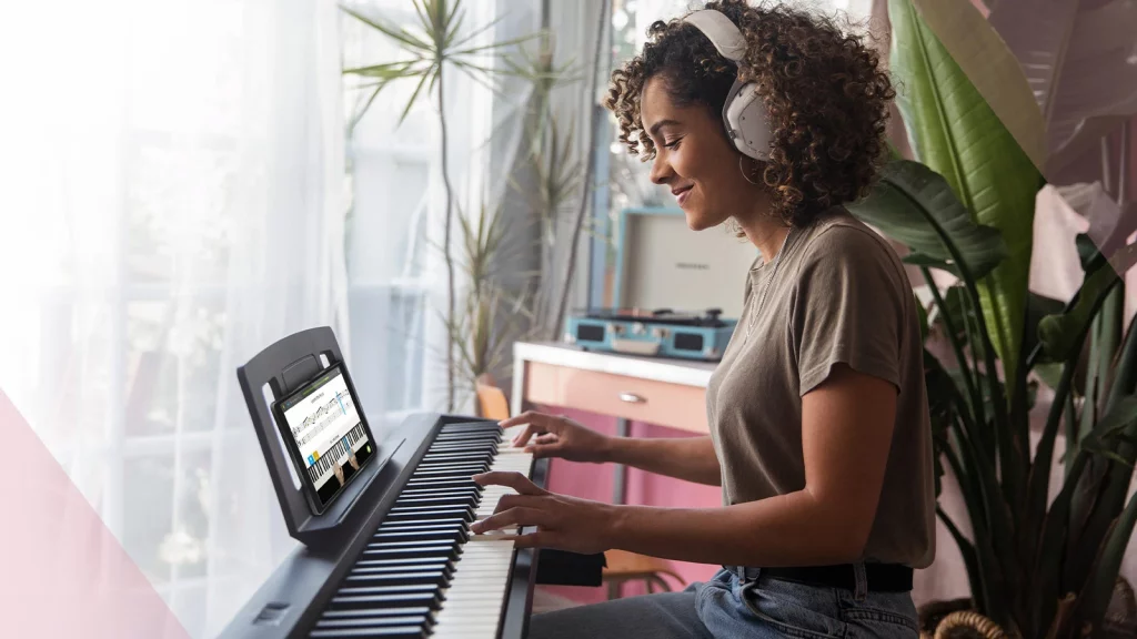 Contar silueta Más bien Aprende a tocar el piano online con estas 7 apps