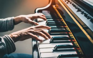 C♯ minor chord on the piano