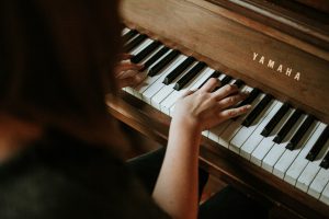 how to tune a piano