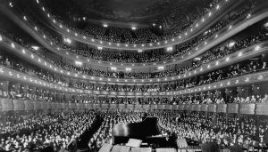 6 Tips To Start Playing Piano Before An Audience piano audience