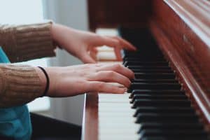 Was ist ein Arpeggio und wie kannst du es spielen? Arpeggios, Arpeggio auf dem Klavier spielen, how to play arpeggios on a piano