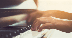 Die 6 besten Übungen für die richtige Handhaltung am Klavier piano hand exercises