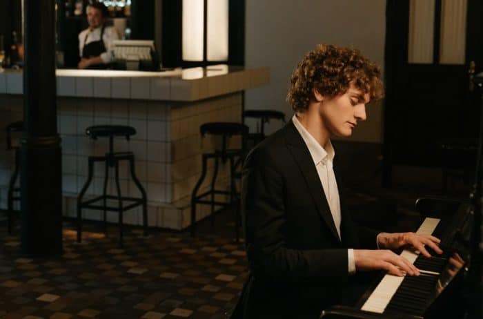 10 best piano bar songs | Skoove