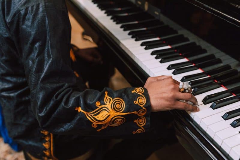 Top 12 easy rock songs on piano for beginners | Skoove