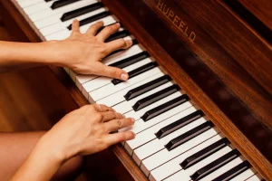 Explore relative major and minor scales relative major and minor scales