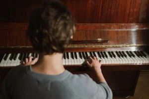 Learn the best 90s piano songs 90s piano songs